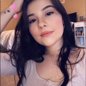 Meet your Posher, Alyssa